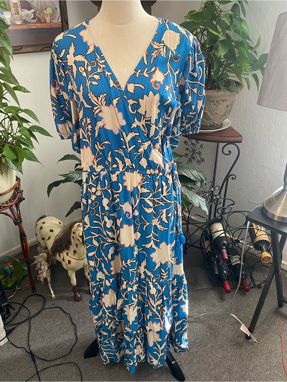 Knox Rose Blue Floral Midi Dress with Cream Motif